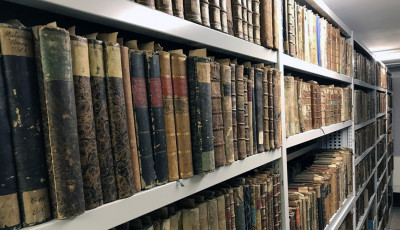 Udział Polonii w powiększaniu zbior&oacute;w Biblioteki Uniwersyteckiej Katolickiego Uniwersytetu Lubelskiego