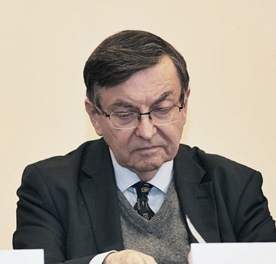 Dr Jan A. Konopka Jan A. Konopka